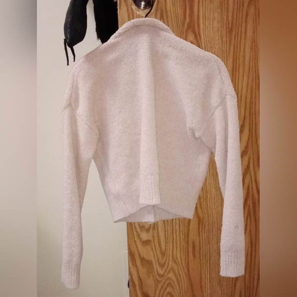 yes/Lola - Picture 9 of 9